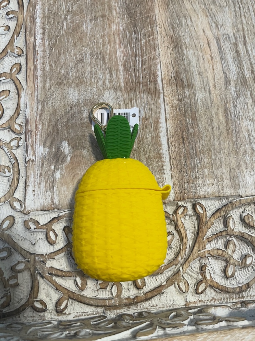 Bath & Body Works Yellow Pineapple Silicone Keychain Case Pocketbac Holder